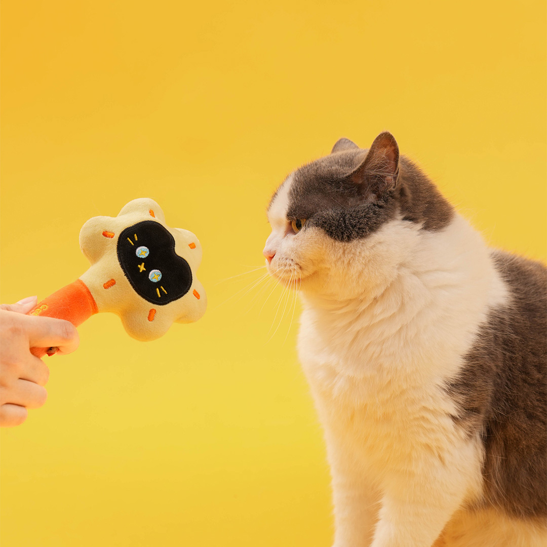 6.3'' Plush Rattle Cat Toy - Catnip Bell Pet Toy, Sun-Shaped Self-Play Boredom Buster for Cats